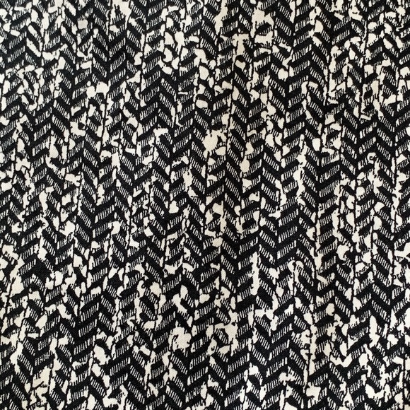 Express Skirt - Picture 2 of 5